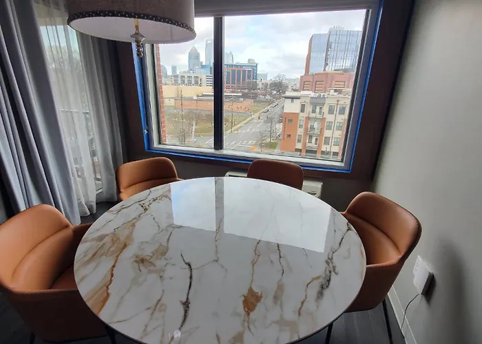Holiday Inn Express & Suites - Charlotte - South End By Ihg